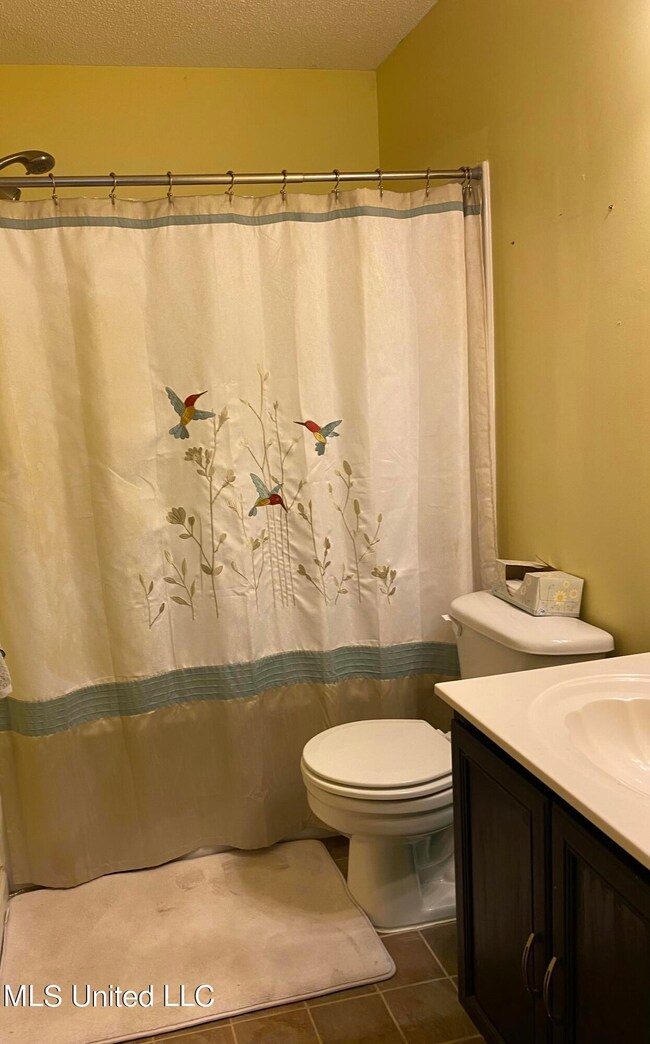 2nd Floor Bath