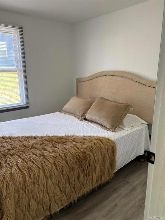 3321 Hogarth Ave, Flint, MI 48532 - photo 5