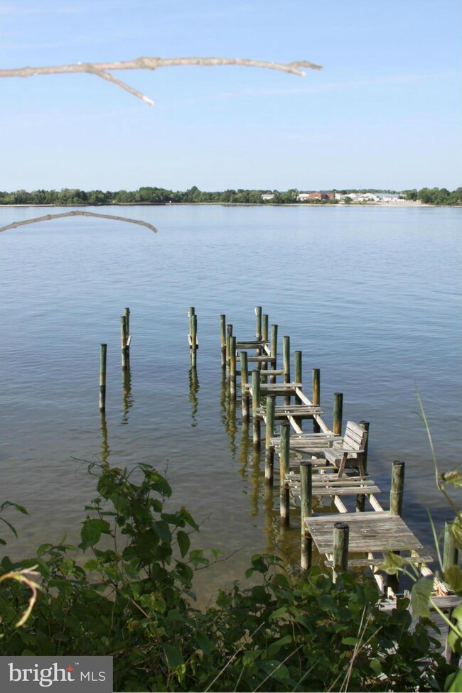 24069 N Patuxent Beach Rd, California, MD 20619 - photo 7