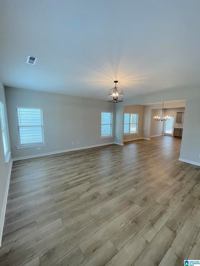 2118 Ellsworth Loop Rd SW, Cullman, AL 35055 - photo 2