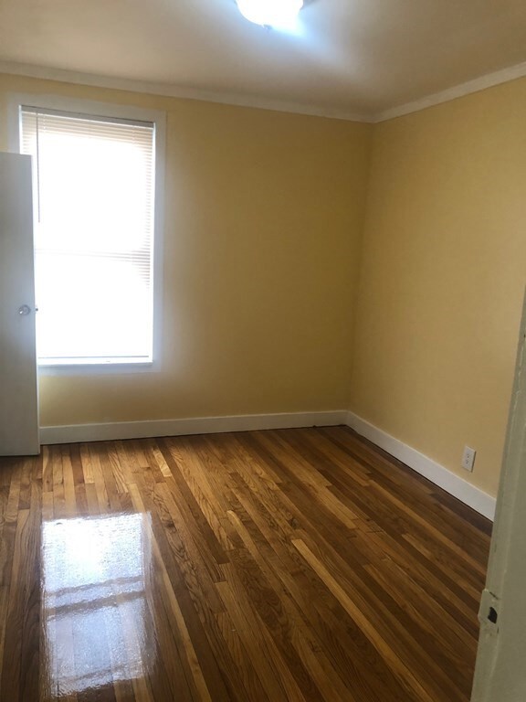 42 Spencer St unit 1, Lynn, MA 01905 - photo 4