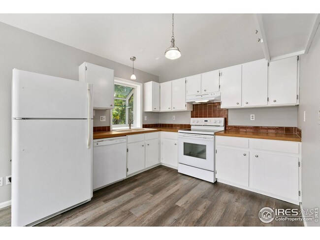 Recently painted cabinets. All kitchen appliances included.