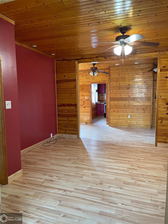 808 S Main St, Clarion, IA 50525 - photo 6