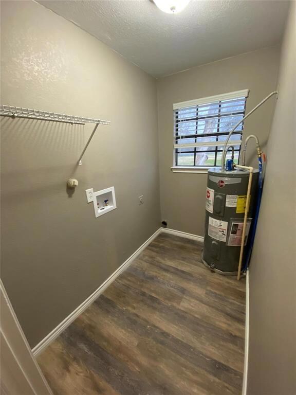 1502 Daffan Ave, Ennis, TX 75119 - photo 4