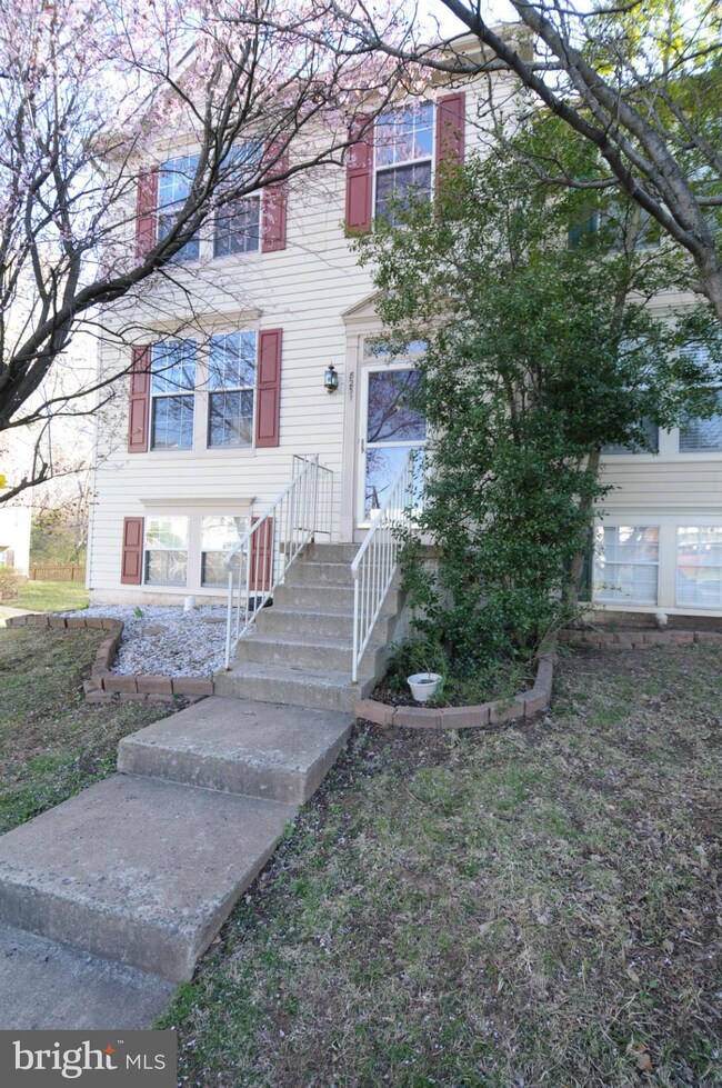 8251 Vermont Place, Manassas, VA 20111 - photo 2