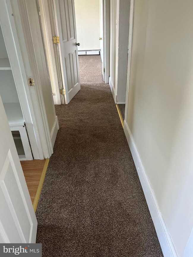 402 Billingsport Rd unit C, Paulsboro, NJ 08066 - photo 5