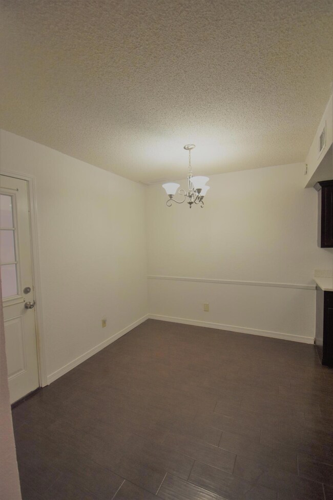 10624 Cuatro Vistas B Dr unit B, El Paso, TX 79935 - photo 6