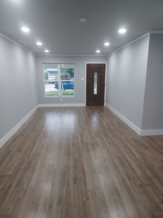 1803 Beaver Bend Rd, Houston, TX 77088 - photo 6