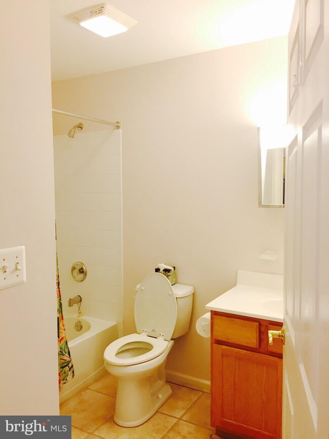 6500 Ridenour Way E unit 1C, Sykesville, MD 21784 - photo 5