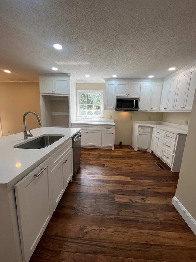 422 Dunbar Ln, Albany, GA 31701 - photo 7