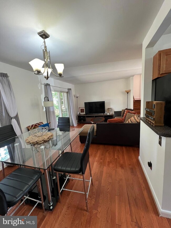 9004 Brightlea Ct, Lanham, MD 20706 - photo 7