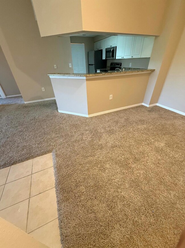 2730 Anzio Ct unit 306, Palm Beach Gardens, FL 33410 - photo 5