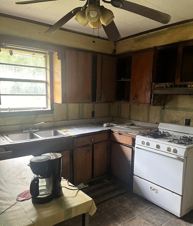 2154 Varnado Rd, Osyka, MS 39657 - photo 5