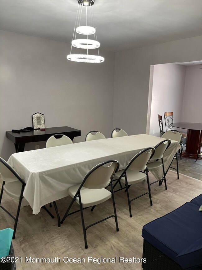 E0CC8B77-A3F0-4F44-8A3C-8956AE6D53C8