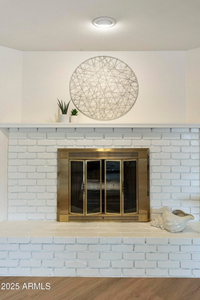 6 Gathering Room