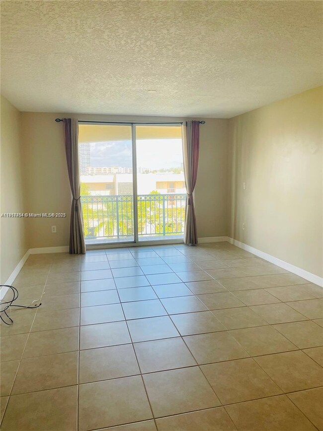 201 Golden Isles Dr unit 510, Hallandale Beach, FL 33009 - photo 7