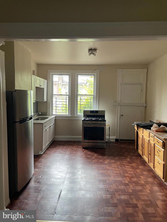 1822 N Milton Ave, Baltimore, MD 21213 - photo 6