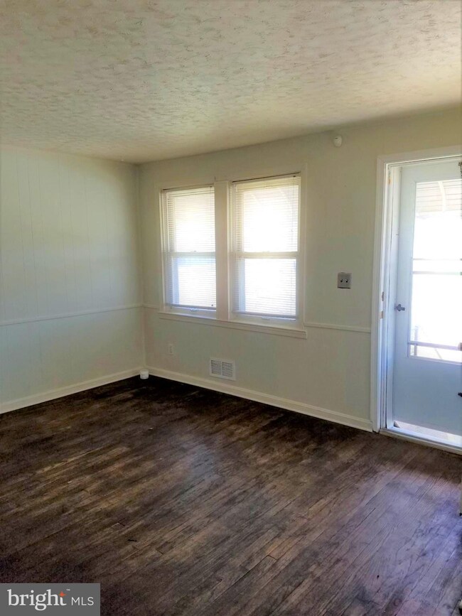 4128 Dudley Ave, Baltimore, MD 21213 - photo 2