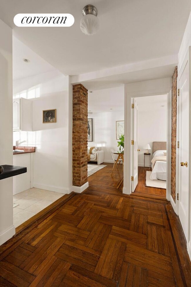 87 Barrow St unit 1D, New York, NY 10014 - photo 6