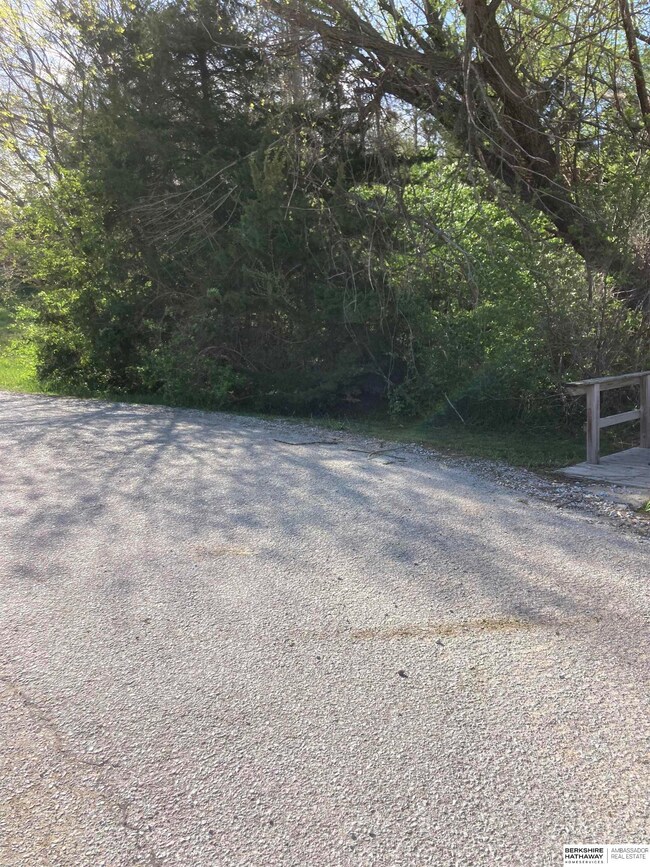 2708 Jefferson Ct, Plattsmouth, NE 68048 - photo 2