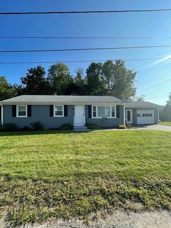 21 Lafayette St, Bellingham, MA 02019 - photo 2