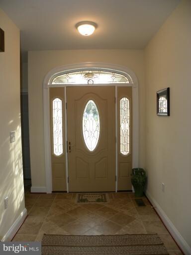 5611 Gunpowder Rd, White Marsh, MD 21162 - photo 2