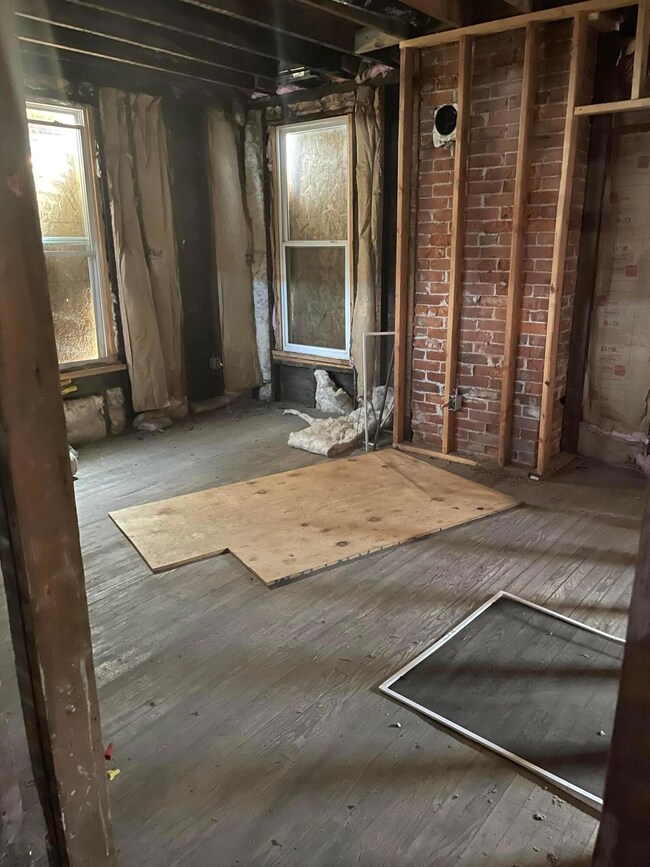 1532 E Blake Ave, Columbus, OH 43211 - photo 5