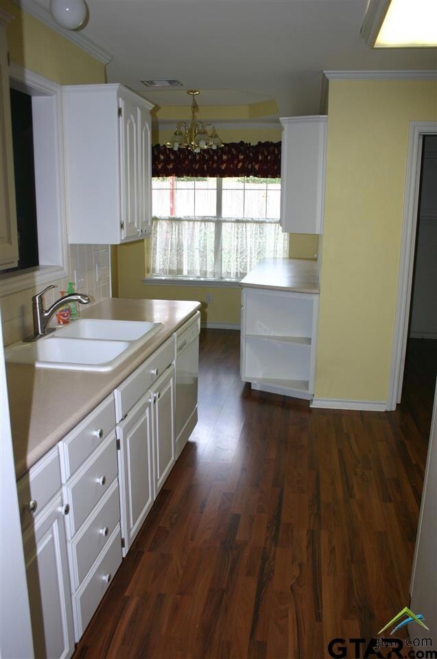 3108 3108 Campus Cir, Tyler, TX 75701 - photo 7