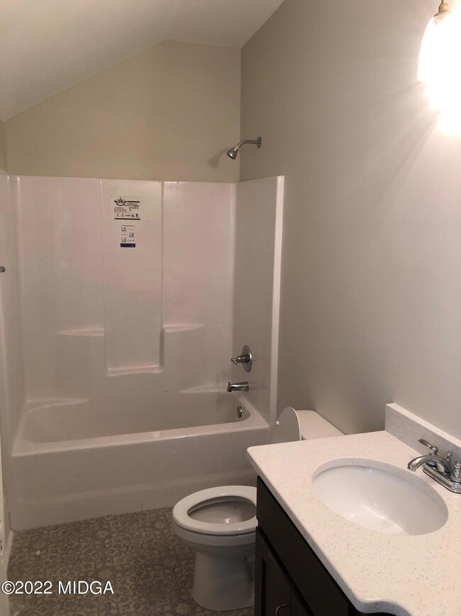 1249 Ross St unit A, Macon, GA 31201 - photo 6