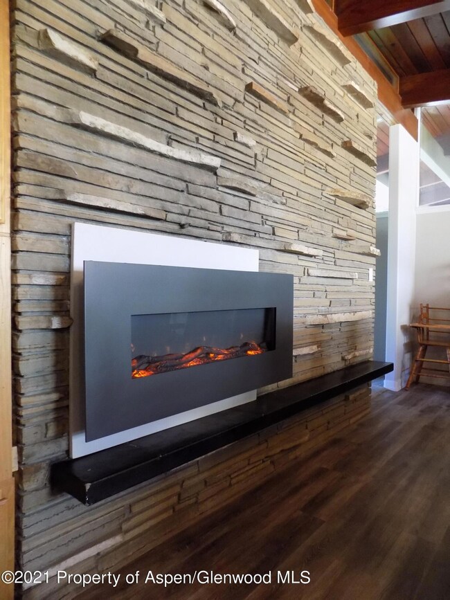 635 W 9th St, Craig, CO 81625 - photo 6