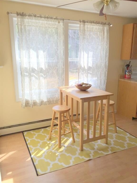 Sunny dining area just off the kitchen