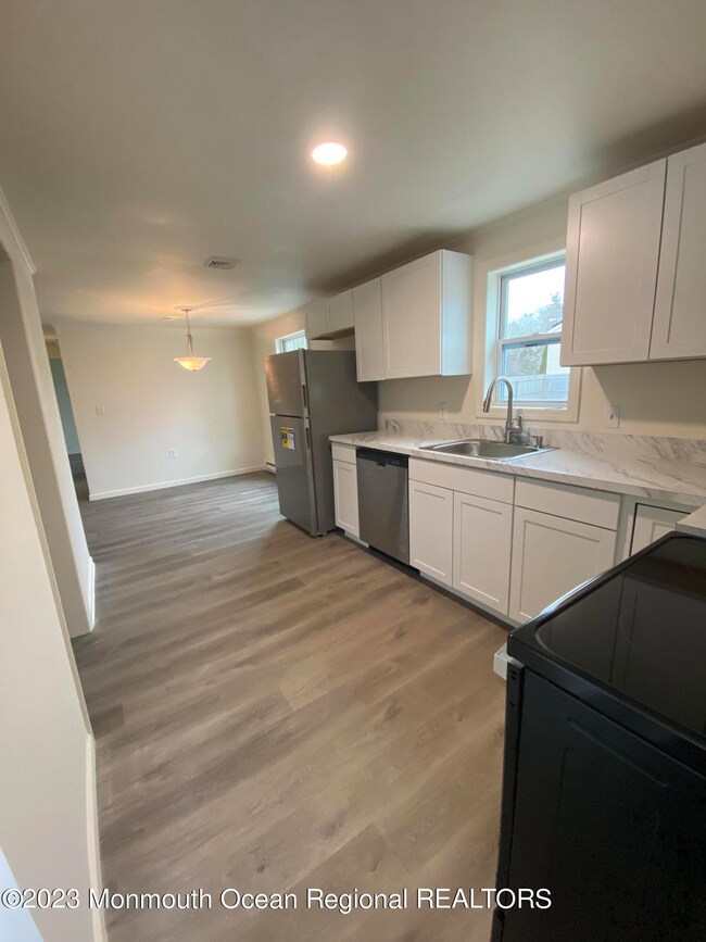 722 Palm Beach Dr, Forked River, NJ 08731 - photo 5