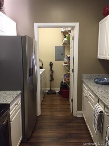 Large pantry with laundry room.