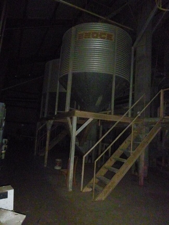 2175 E Kelley Rd, Frankfort, IN 46041 - photo 6