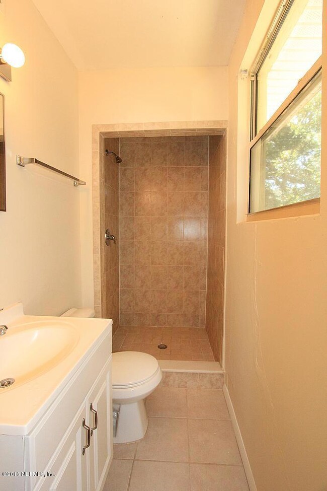 masterbathroom_700