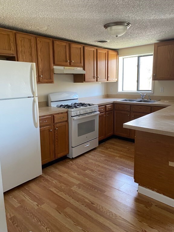 68 Blossom Rd, Westport, MA 02790 - photo 6