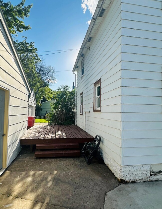 908 8th Ave SE, Austin, MN 55912 - photo 6