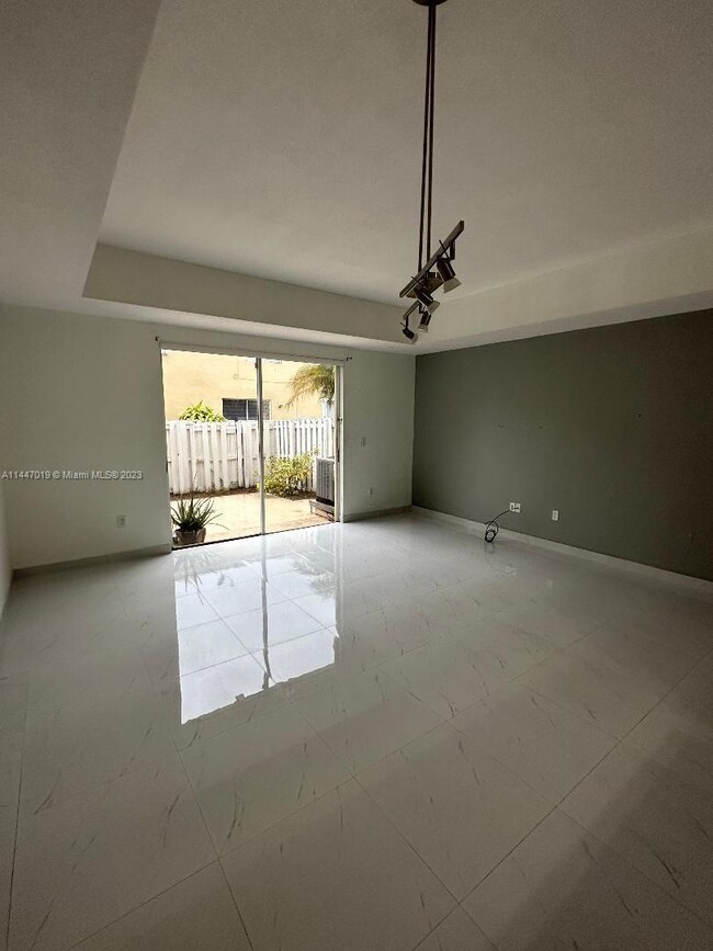 4361 NW 110th Ave, Doral, FL 33178 - photo 5