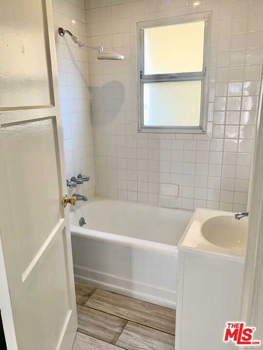 4814 W 17th St, Los Angeles, CA 90019 - photo 5