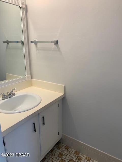 K7 Half Bath