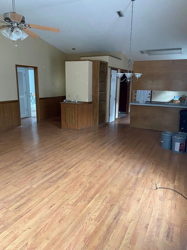 104 E Fontana Cir, Dothan, AL 36305 - photo 5