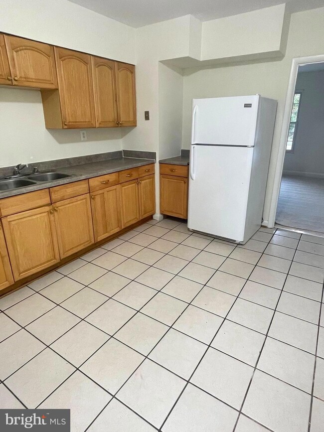 1214 Van Buren Dr, Fort Washington, MD 20744 - photo 3