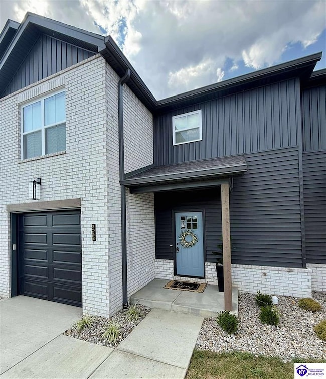 303 Village Brook Dr, Elizabethtown, KY 42701 - photo 2