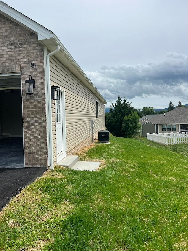 79 Meriwether Cir, Stuarts Draft, VA 24477 - photo 4