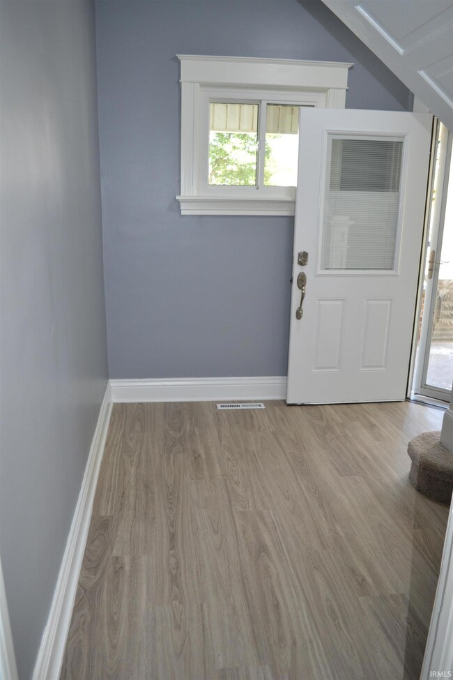 500 N Arch St, Monon, IN 47959 - photo 4