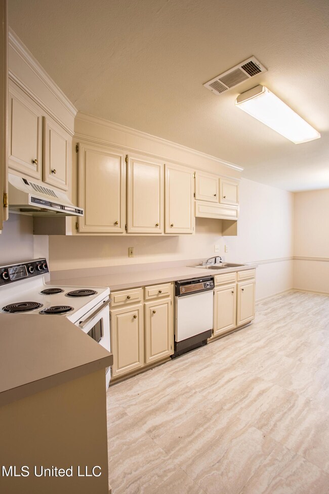 AAC - 17 Peppermill Drive--18