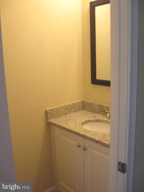 7772 Moonfall Ct, Pasadena, MD 21122 - photo 5