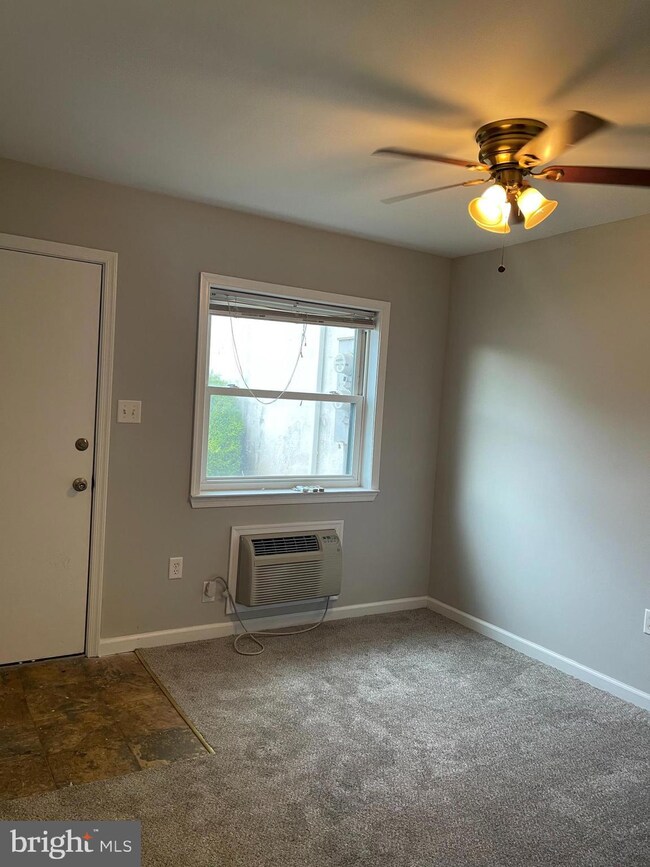 1334-Y W Wyomissing Blvd unit V, West Lawn, PA 19609 - photo 5