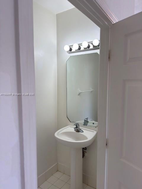 677 NW 42nd Ave, Plantation, FL 33317 - photo 5