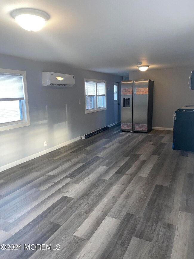 516 Washington St, Eatontown, NJ 07724 - photo 7